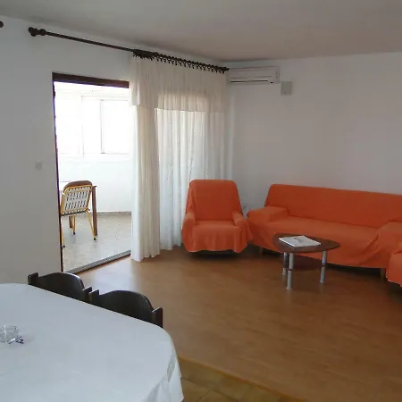 Apartment Lumi Prhovo