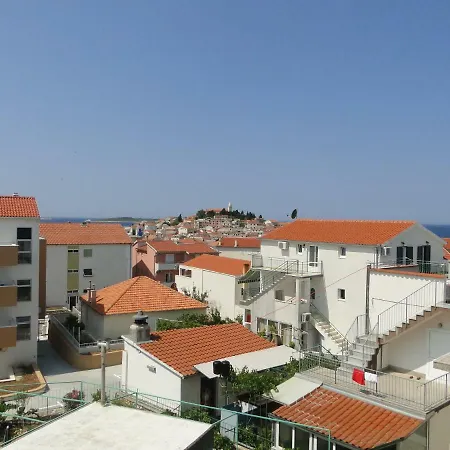 Lumi Apartment